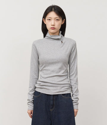 (W) Vetty Button Top